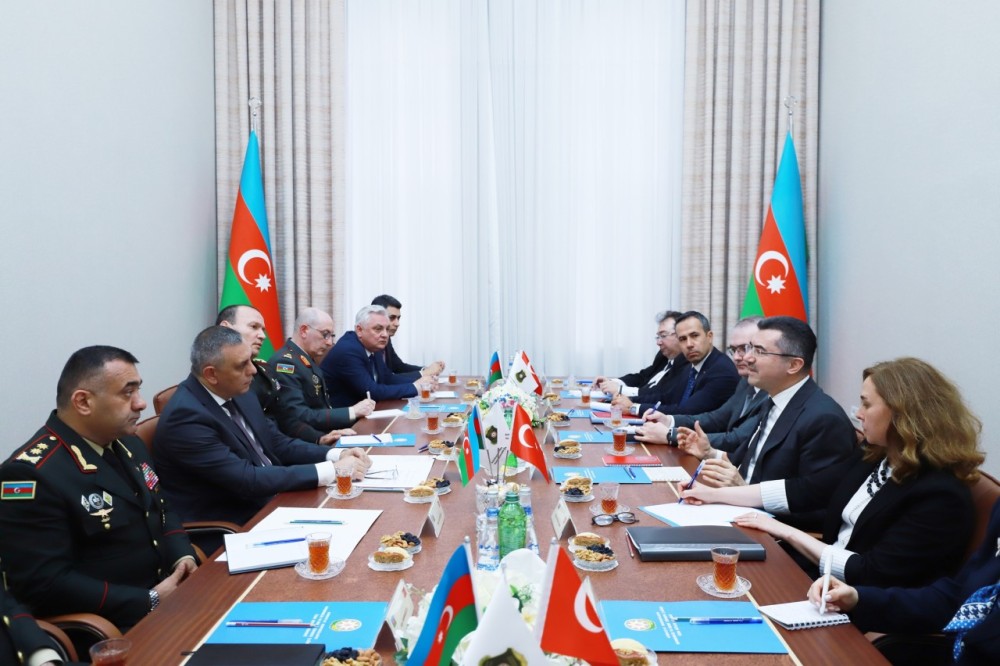 Okay Memişin rəhbərlik etdiyi heyət Dövlət Xidmətində olub - FOTOLAR